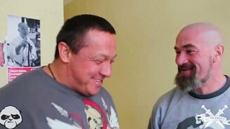 Мужики шутят... - смотреть видео (0:30)