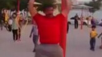 Натренированный вестибулярный аппарат - смотреть видео (0:56)