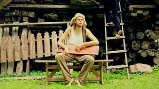 Мелодичная песенка от питерских ребят - смотреть видео (4:55)