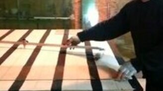 Как наши режут стекло - смотреть видео (0:24)