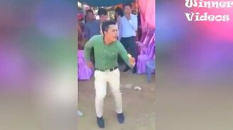 Танец вне ритма - смотреть видео (0:25)