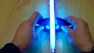 Фокус с лампой и магнитом - смотреть видео (1:12)