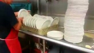 Крутой посудомойщик - смотреть видео (2:01)