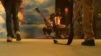 Девушки атакуют - смотреть видео (2:22)