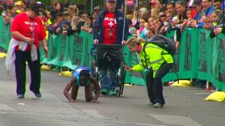 Финиш на карачках ради денег - смотреть видео (1:13)