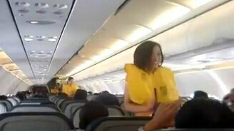 Отличный инструктаж перед полётом - смотреть видео (2:21)