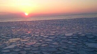 Буквально море льда - смотреть видео (0:44)