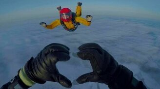 Зимний экстрим в небе - смотреть видео (2:09)