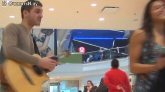 Как за минуту взять у девушки номер телефона - смотреть видео (3:38)