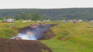 Гонки на ЗИЛах - смотреть видео (4:24)