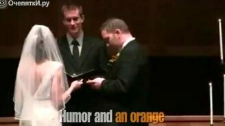 Свадьба в обнимку с телефонами - смотреть видео (1:30)