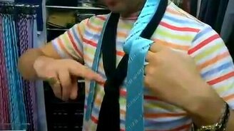 Самый быстрый и простой способ завязывания галстука - смотреть видео (0:18)