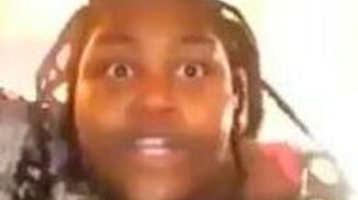 Безумная маленькая певица - смотреть видео (3:25)