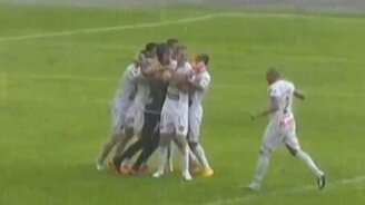 Ай, да вратарь! - смотреть видео (0:26)