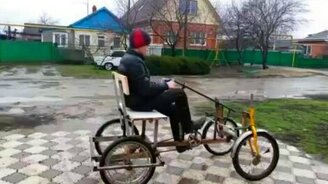 Четырёхколёсный велосипед - смотреть видео (2:13)