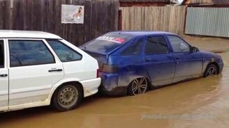 Занизили авто себе на беду - смотреть видео (6:44)