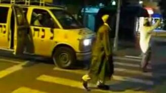 Евреи жгут под транс - смотреть видео (2:45)