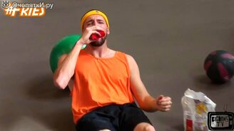 Занимайся и ешь одновременно! - смотреть видео (2:47)