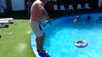 Толстенькая щучка - смотреть видео (0:29)