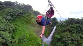 Полёт над семью водопадами - смотреть видео (0:53)