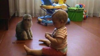 Ребёнок и кот Тихон - смотреть видео (2:49)