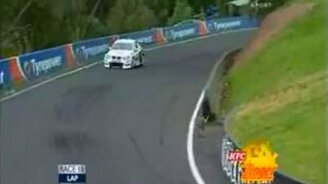 Кенгуру на гонках - смотреть видео (0:16)