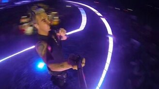 Когда звезда одолжила у тебя камеру... - смотреть видео (0:44)