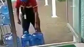 Мастер-водонос - смотреть видео (0:44)