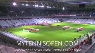 Певращение футбольного поля в сцену - смотреть видео (4:47)