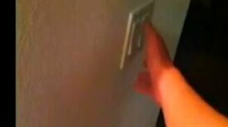 Котяра боится темноты - смотреть видео (0:32)