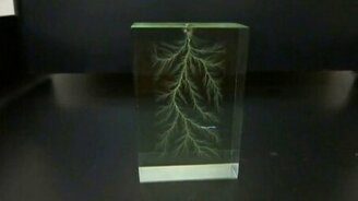 Застывшая молния - смотреть видео (0:34)