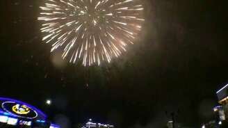 Ускоренный салют - смотреть видео (0:40)