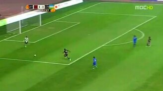 Как тупят футболисты - смотреть видео (0:26)