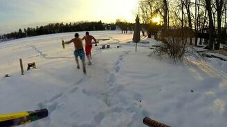 Как отдыхают слабоумные - смотреть видео (1:38)