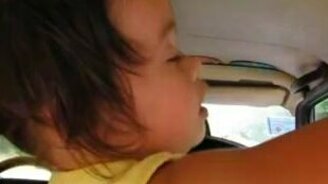 Сонная пассажирка - смотреть видео (1:01)