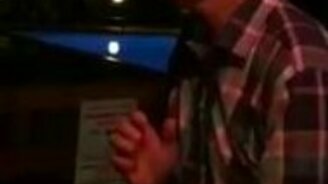 Самая талантливая игра на саксофоне - смотреть видео (0:32)