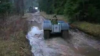 Мощный самодельный вездеход - смотреть видео (0:35)
