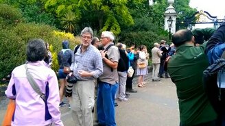 Суровый английский гвардеец - смотреть видео (0:19)