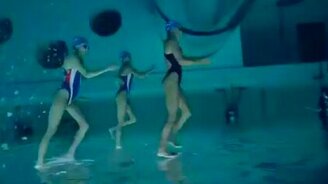 Синхронные пловчихи - смотреть видео (0:31)