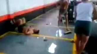 Весёлый кёрлинг - смотреть видео (0:17)