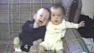 Весёлые карапузы - смотреть видео (0:44)