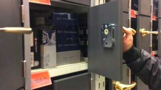 Ручка из ужастика - смотреть видео (0:10)