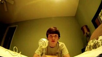 Кто озвучивает трейлеры к фильмам? - смотреть видео (0:31)