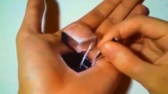 Объёмный рисунок на ладони - смотреть видео (1:07)