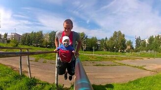 Приучаем к ЗОЖу с младенчества - смотреть видео (0:48)