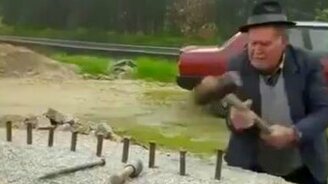 Технология раскола камня без лазерных резаков - смотреть видео (3:57)