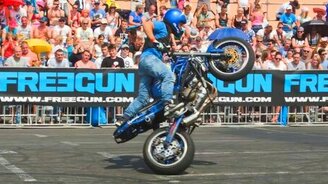 Мастер управления мотоциклом - смотреть видео (4:17)