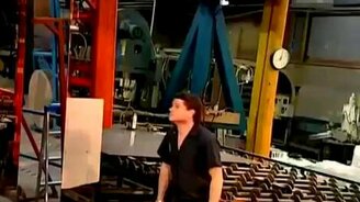 Как производят зеркала - смотреть видео (4:30)