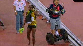 Сегвей сбил с ног Усэйна Болта - смотреть видео (0:20)