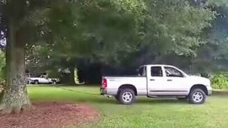 Непосильная задача для пикапа - смотреть видео (0:14)